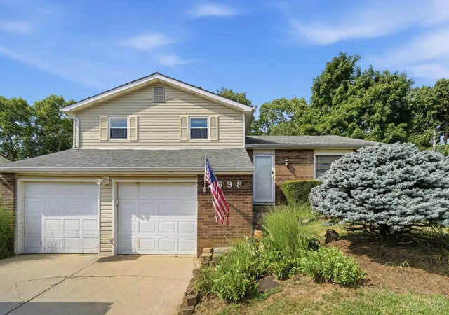 Photo 2 of Sale Pending at 2698 Jupiter Dr, Fairfield, OH 45014 | MLS# 1889353 | Listing updated on 2026-08-10