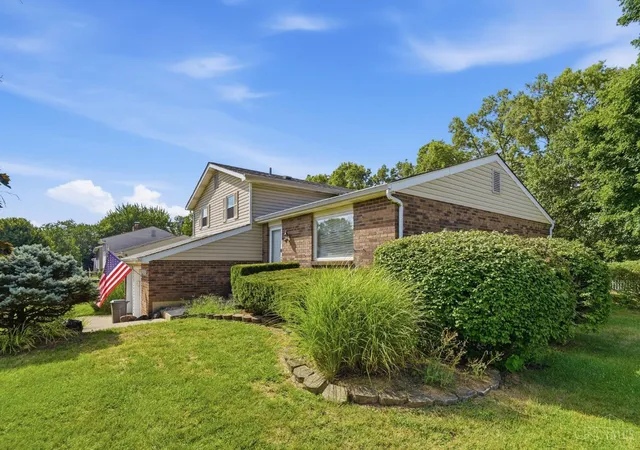 Photo 4 of Sale Pending at 2698 Jupiter Dr, Fairfield, OH 45014 | MLS# 1889353 | Listing updated on 2026-08-10