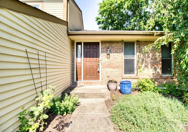 2nd image of 5803 Mt Vernon Dr, Milford, OH 45150 | MLS# 1889436