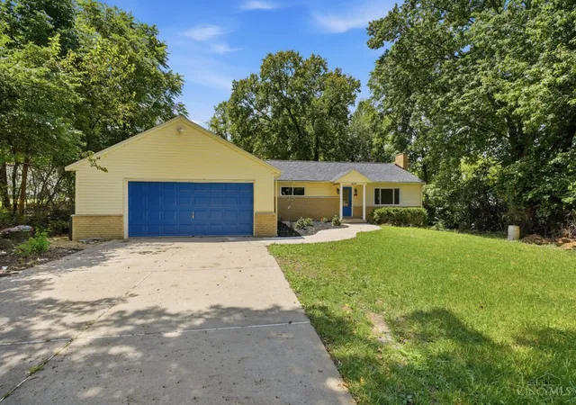 Photo 3 of Single family home for sale at 1659 Devils Backbone Rd, Cincinnati, OH 45233 | MLS# 1889228 | Listing updated on 2026-09-08