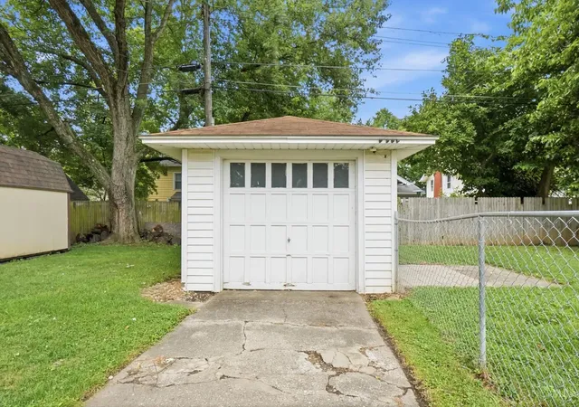 43rd image of 412 Franklin St, Middletown, OH 45042 | MLS# 1888747