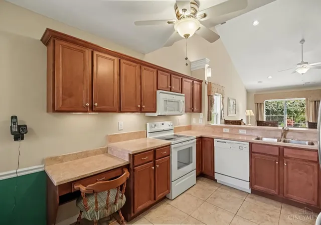 3rd image of 6976 Aspen Point Ct, Green Twp, OH 45247 | MLS# 1889484