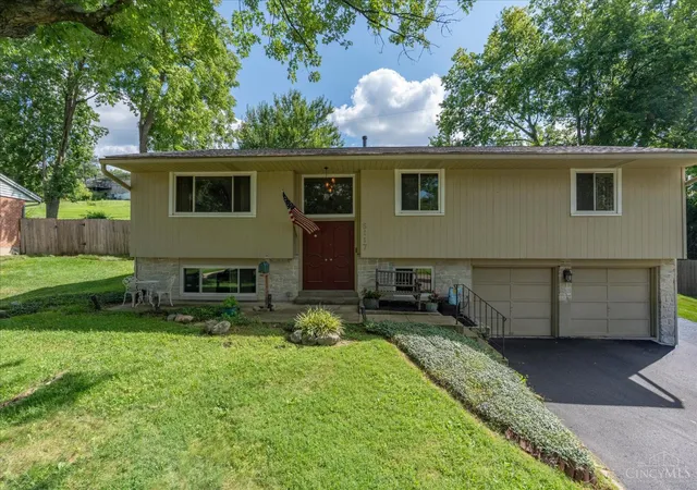 Photo 2 of Sale Pending at 6117 Teagarden Cir, Dayton, OH 45449 | MLS# 1889418 | Listing updated on 2026-08-08