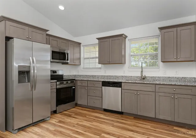 3rd image of 128 Kelly Dr, Williamsburg, OH 45176 | MLS# 1889105