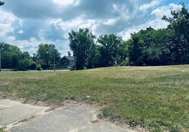 2nd image of 818 Lexington Ave, Dayton, OH 45402 | MLS# 1889470
