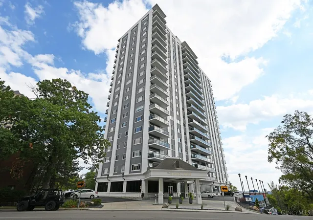 2nd image of 2200 Victory Pkwy #1907, Cincinnati, OH 45206 | MLS# 1889279