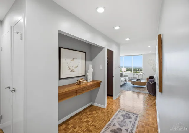 Photo 2 of Sale Pending at 2324 Madison Rd #1608, Cincinnati, OH 45208 | MLS# 1888633 | Listing updated on 2026-09-11