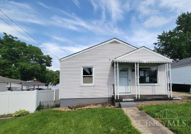 1st image of 1944 Parkamo Ave, Fairfield Twp, OH 45015 | MLS# 1889512