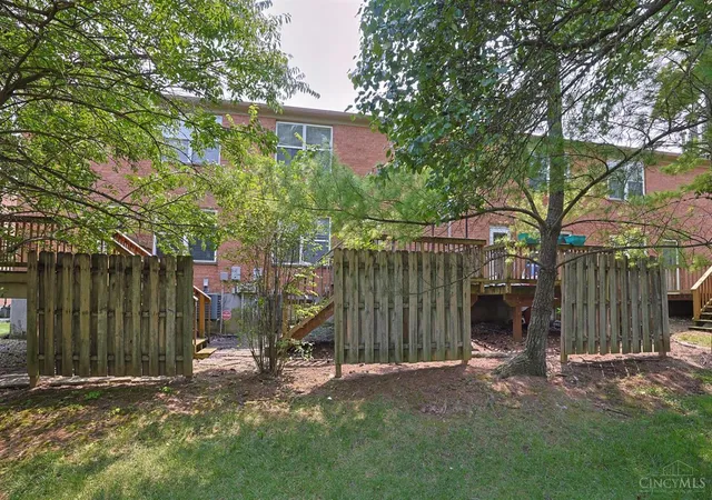 2nd image of 1582 Gelhot Dr, Fairfield, OH 45014