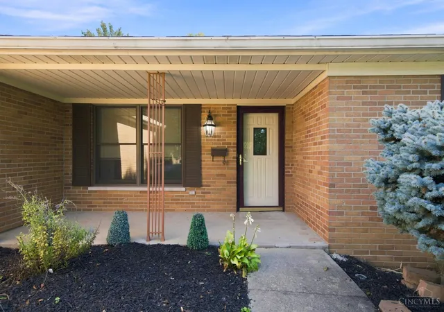 Photo 3 of Sale Pending at 4266 Marcrest Dr, Cincinnati, OH 45211 | MLS# 1888969 | Listing updated on 2026-08-30