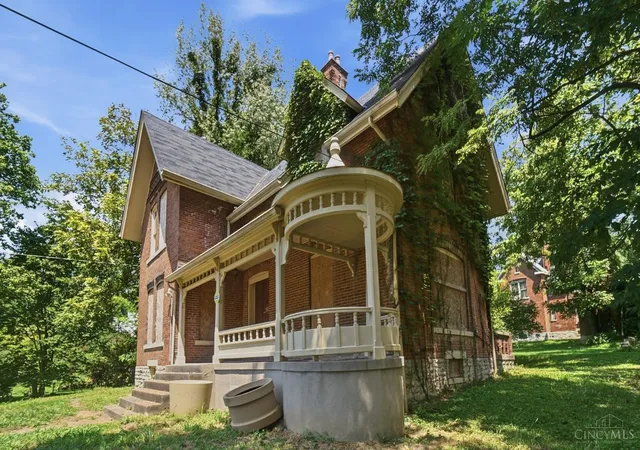 Photo 2 of Single family home for sale at 7222 Catalpa Rd, Cincinnati, OH 45233 | MLS# 1889361 | Listing updated on 2026-08-26