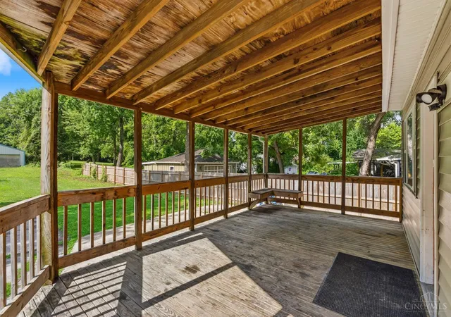 Photo 3 of Sale Pending at 481 E Sharon Rd, Glendale, OH 45246 | MLS# 1888581 | Listing updated on 2026-08-27