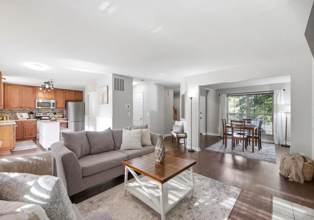 Photo 3 of Sale Pending at 6859 Autumn Glen Dr, West Chester, OH 45069 | MLS# 1889242 | Listing updated on 2026-09-17