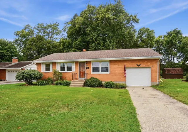Photo 2 of Sale Pending at 4935 Denison Dr, Fairfield, OH 45014 | MLS# 1889562 | Listing updated on 2026-08-29