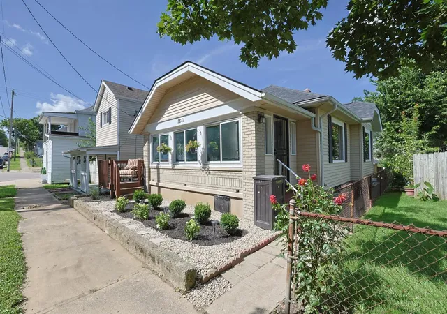 2nd image of 1681 Kahn Ave, Hamilton, OH 45011 | MLS# 1889324