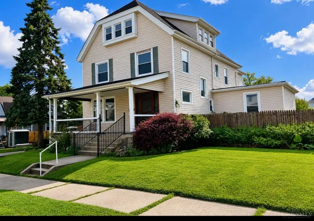 Photo 1 of Single family home for sale at 125 N F St, Hamilton, OH 45013 | MLS# 1889567 | Listing updated on 2026-08-15
