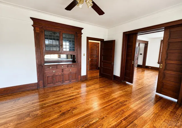 Photo 3 of Single family home for sale at 125 N F St, Hamilton, OH 45013 | MLS# 1889567 | Listing updated on 2026-08-15