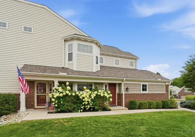 Listing Photo 3 - Condo for sale in building located at 1376 Ironwood Dr, Lebanon, OH 45036