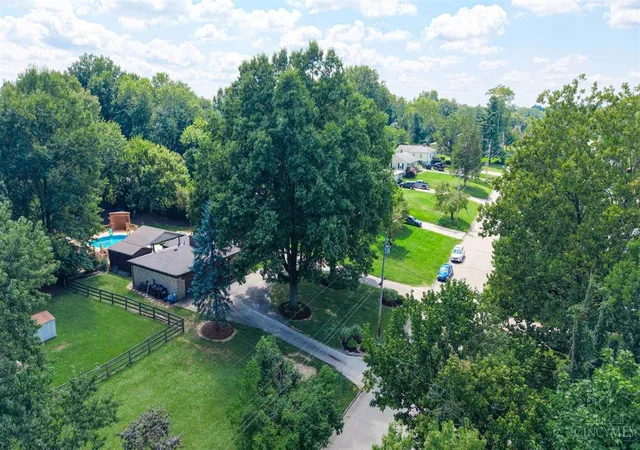 Photo 3 of Sale Pending at 6135 Mernic Dr, Green Twp, OH 45248 | MLS# 1889587 | Listing updated on 2026-08-28