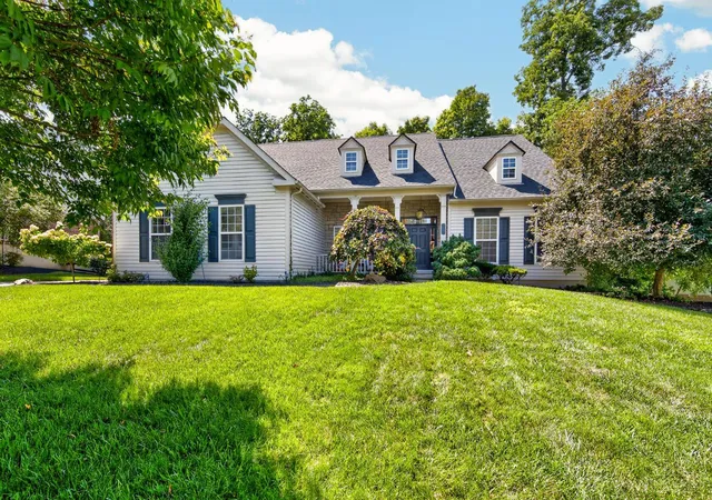 2nd image of 1028 Westchester Wy, Cincinnati, OH 45244 | MLS# 1889597