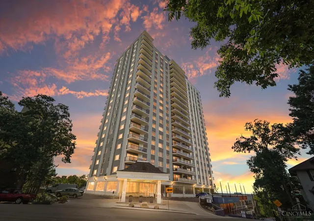 Condo for sale at 2200 Victory Pkwy #905, Cincinnati, OH 45206 | MLS# 1889601