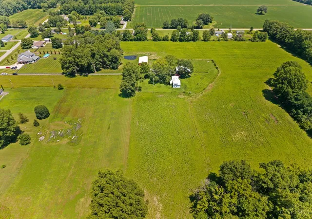 2nd image of 15830 Eastwood Rd, Sterling Twp, OH 45154 | MLS# 1887312