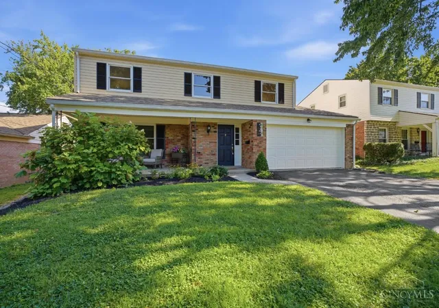 Photo 2 of Sale Pending at 1046 Eastland Ter, Anderson Twp, OH 45230 | MLS# 1889629 | Listing updated on 2026-08-27