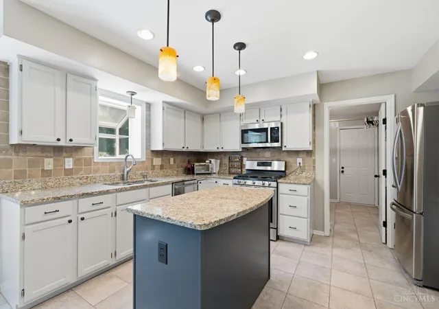 Photo 2 of Sale Pending at 7097 Maple Crk Dr, Liberty Twp, OH 45044 | MLS# 1889517 | Listing updated on 2026-08-15
