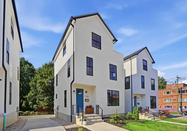 Photo 3 of Single family home for sale at 1635 Clayton St, Cincinnati, OH 45206 | MLS# 1889366 | Listing updated on 2026-10-27
