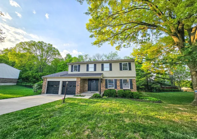 Photo 2 of Single family home for sale at 6558 Thunderhill Ln, Delhi Twp, OH 45233 | MLS# 1889423 | Listing updated on 2026-08-31