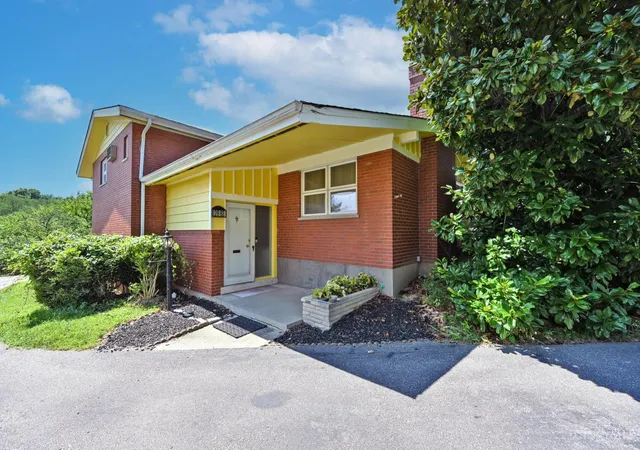 Photo 1 of Single family home for sale at 2883 W Tower Ave, Cincinnati, OH 45238 | MLS# 1889318 | Listing updated on 2026-08-14