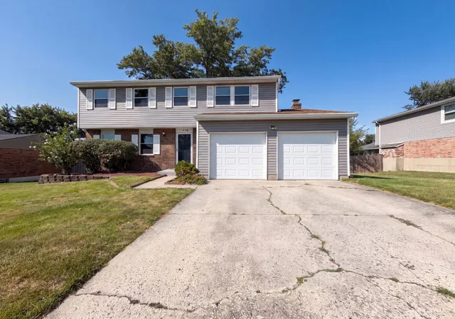 Photo 1 of Sale Pending at 2838 Saturn Dr, Fairfield, OH 45014 | MLS# 1889687 | Listing updated on 2026-08-25