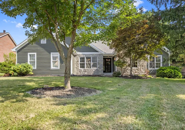 Photo 2 of Single family home for sale at 7147 Brightwaters Ct, Liberty Twp, OH 45011 | MLS# 1889666 | Listing updated on 2026-08-25