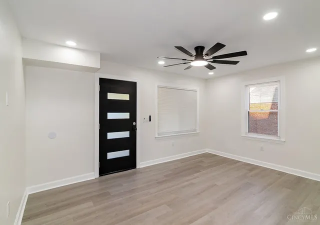 Photo 4 of Single family home for sale at 415 Pershing Ave, Lockland, OH 45215 | MLS# 1889469 | Listing updated on 2026-08-30