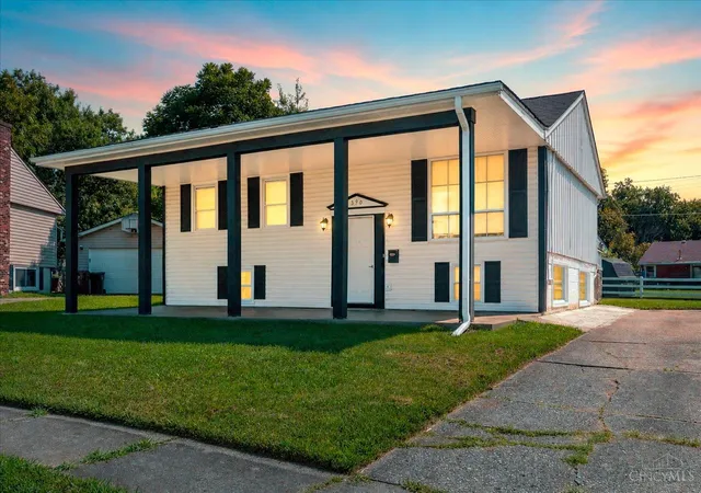 Photo 2 of Single family home for sale at 390 Sandy Ln, Franklin, OH 45005 | MLS# 1889683 | Listing updated on 2026-08-10