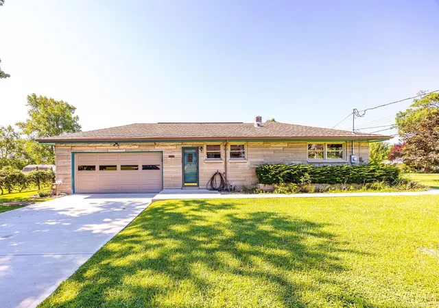 Photo 2 of Sale Pending at 514 Wencella Dr, Hanover Twp, OH 45013 | MLS# 1889714 | Listing updated on 2026-08-14