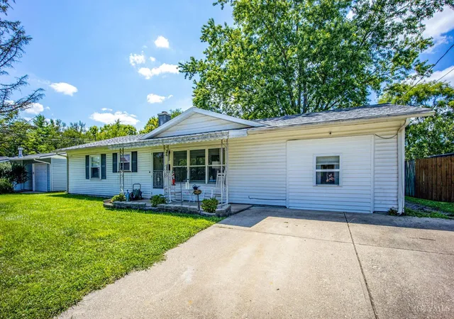 2nd image of 90 Whippoorwill Dr, Harrison, OH 45030 | MLS# 1889401