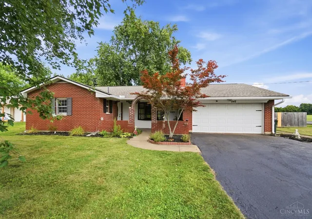Single family home for sale at 842 Miller Rd, Lebanon, OH 45036 | MLS# 1889621 | Listing updated on 2026-09-28