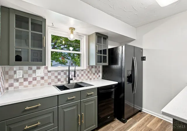 Photo 3 of Sale Pending at 11280 Hanover Rd, Forest Park, OH 45240 | MLS# 1889712 | Listing updated on 2026-08-10