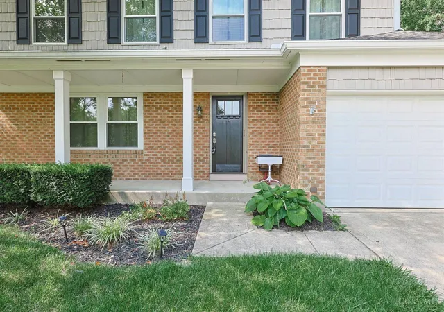 Photo 3 of Single family home for sale at 9045 Fields Dr, Deerfield Twp., OH 45040 | MLS# 1889596 | Listing updated on 2026-10-28