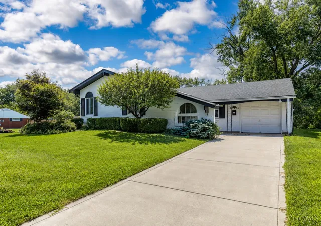 Photo 1 of Sale Pending at 5433 Cleander Dr, Delhi Twp, OH 45238 | MLS# 1889606 | Listing updated on 2026-09-01