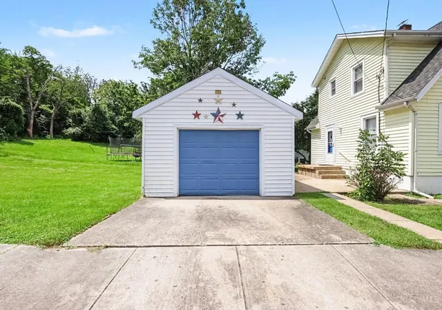 Photo 15 of Sale Pending at 220 Victoria Ave, Batavia, OH 45103 | MLS# 1889588 | Listing updated on 2026-09-08