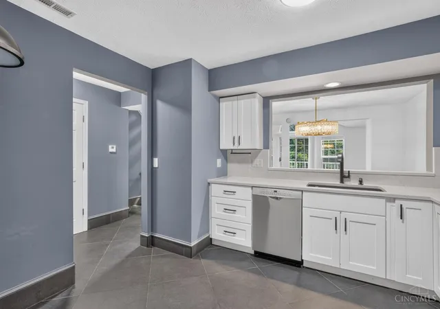 Photo 4 of Sale Pending at 3874 Vineyard Green Dr #17B, Union Twp, OH 45255 | MLS# 1889779 | Listing updated on 2026-09-04