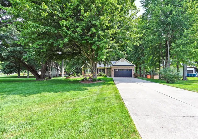 2nd image of 2020 Cristata Ct, Amelia, OH 45102 | MLS# 1889791