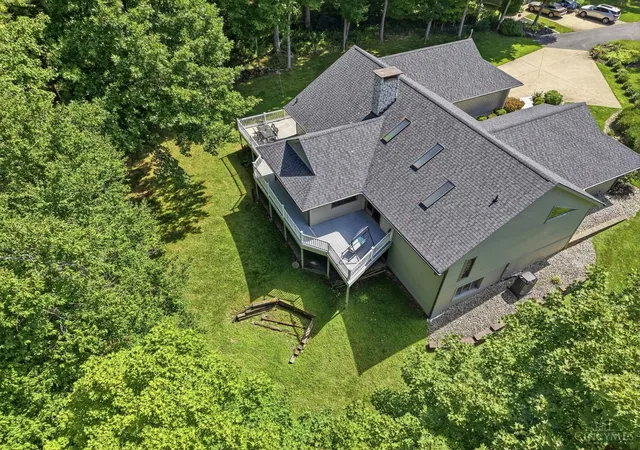 Sale Pending at 464 Creekside Dr, Lebanon, OH 45036 | MLS# 1889511 | Listing updated on 2026-10-02