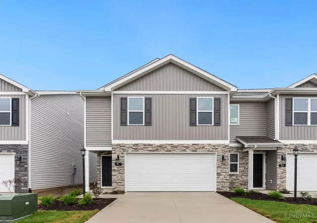 Photo 2 of Townhouse for sale at 91 Cypress Hl Dr, Defiance, OH 43512 | MLS# 1889794 | Listing updated on 2026-09-10
