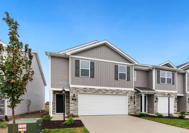 Photo 4 of Townhouse for sale at 91 Cypress Hl Dr, Defiance, OH 43512 | MLS# 1889794 | Listing updated on 2026-09-10