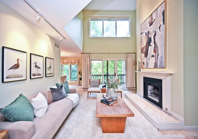 Photo 2 of Townhouse for sale at 681 Totten Way, Cincinnati, OH 45226 | MLS# 1889692 | Listing updated on 2026-08-14