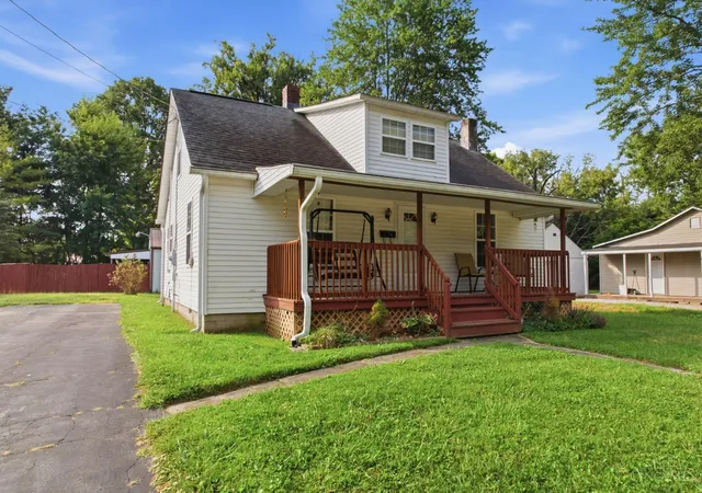 Photo 2 of Single family home for sale at 213 Highland Ave, Blanchester, OH 45107 | MLS# 1889847 | Listing updated on 2026-08-07