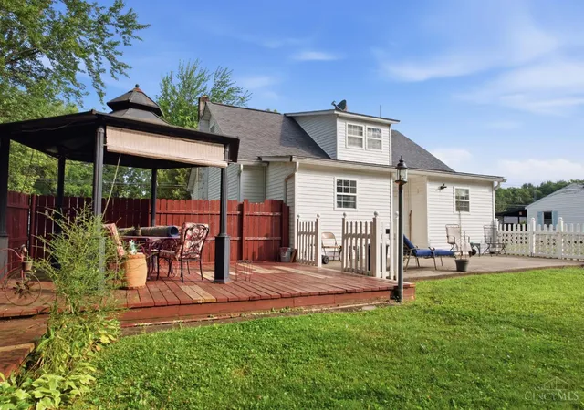 Photo 4 of Single family home for sale at 213 Highland Ave, Blanchester, OH 45107 | MLS# 1889847 | Listing updated on 2026-08-07